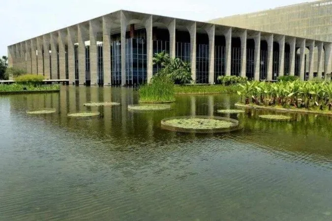 MELHOR EMPREGO DO MUNDO - Itamaraty lança concurso para diplomata com salário de R$22 mil