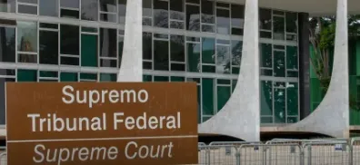 MOLEQUE-DE-RECADO DO LULA - PSOL pede para STF suspender decisão que derrubou decreto do IOF